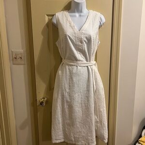 Liz Claiborne Textured White Sleeveless Midi Dress